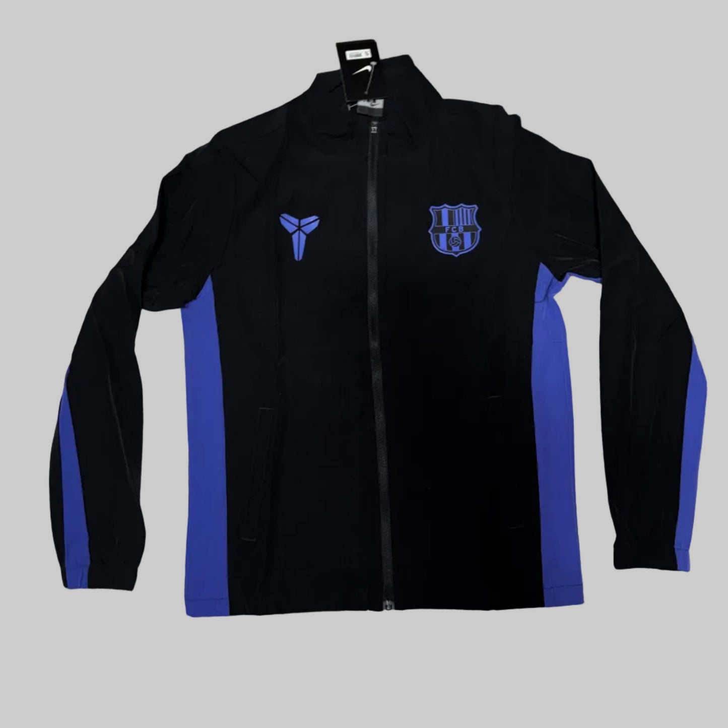 Compleu de prezentare Barcelona x KOBE