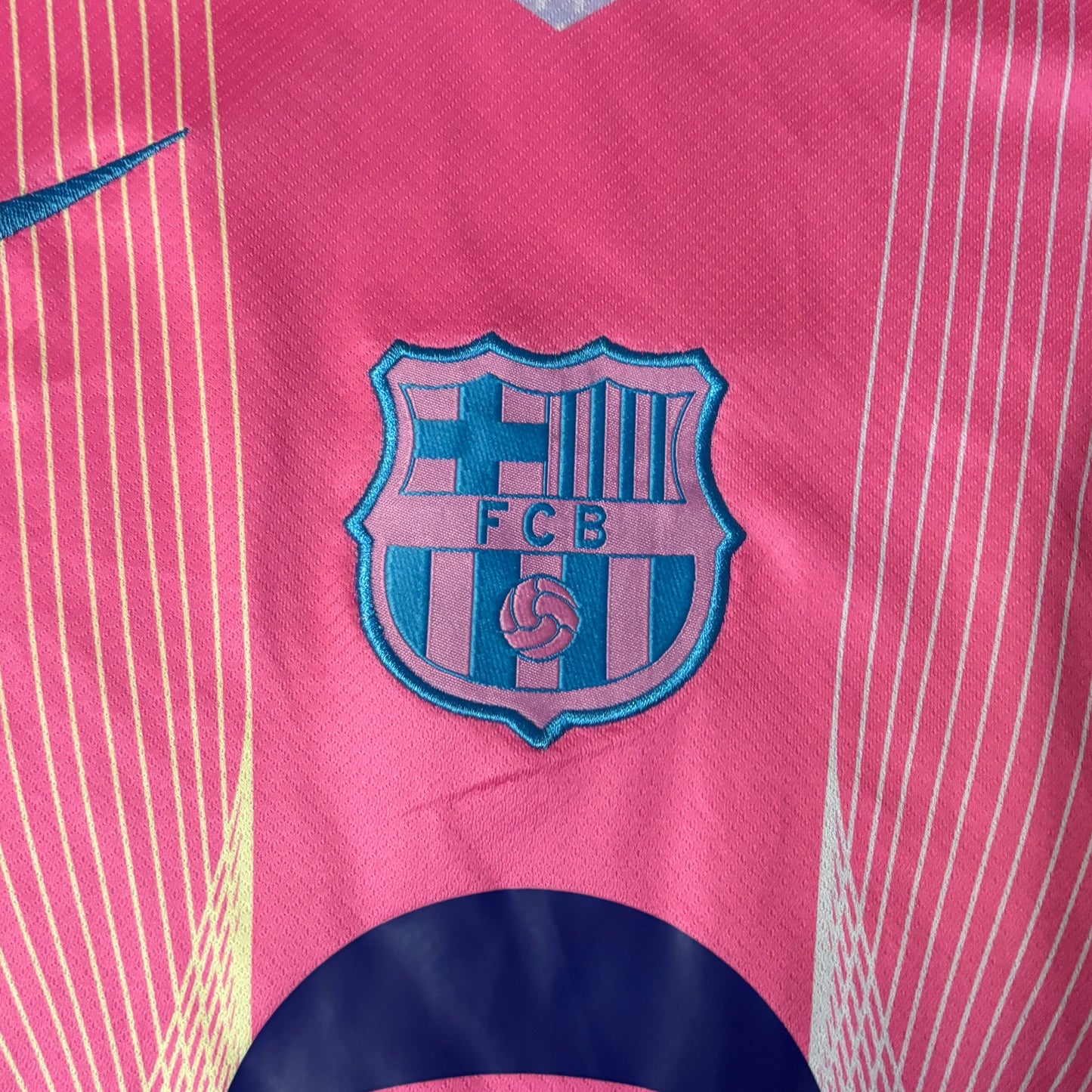 Tricou Barcelona Concept Pink edition 25/26 Fan Version